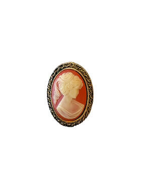 Vintage Peri Carved Cameo Brooch Pin Pendant Pink and White Gold Toned Braided